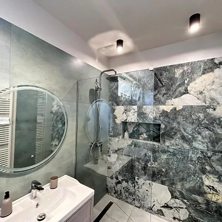 Paris - Free Private Parking Τιμισοάρα