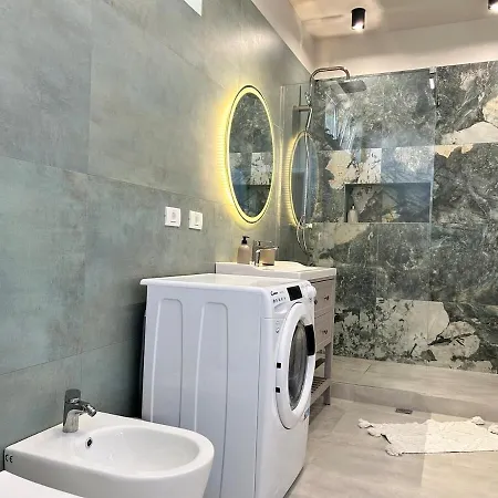 Paris - Free Private Parking