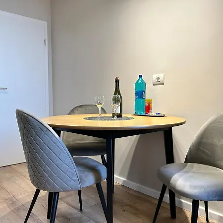 Paris - Free Private Parking Apartment Timisoara