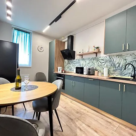 Apartament Paris - Free Private Parking *