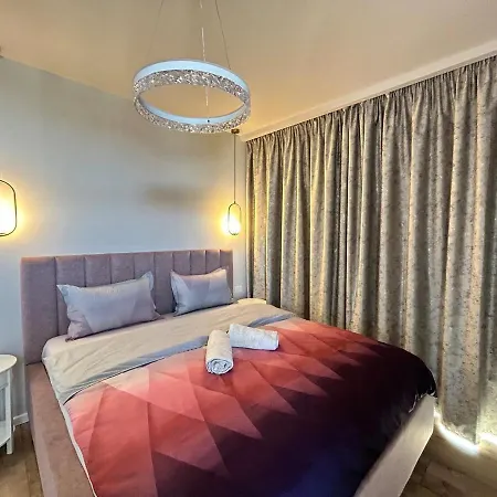 Paris - Free Private Parking Apartment