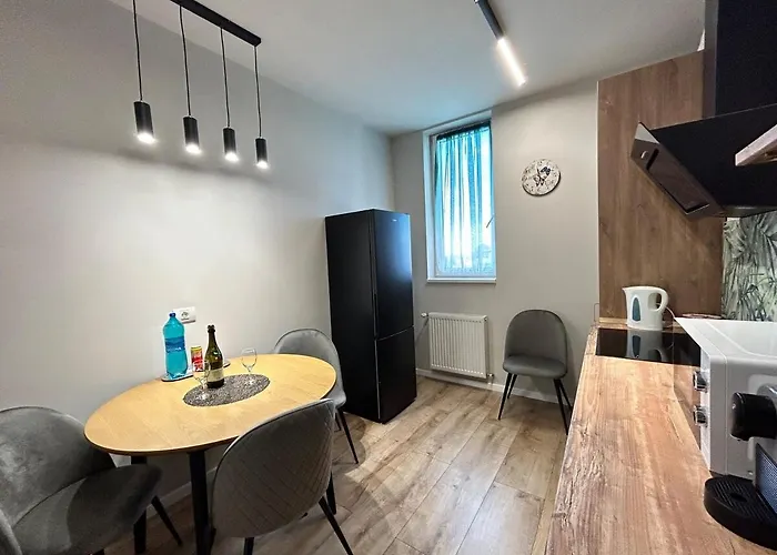 Paris - Free Private Parking