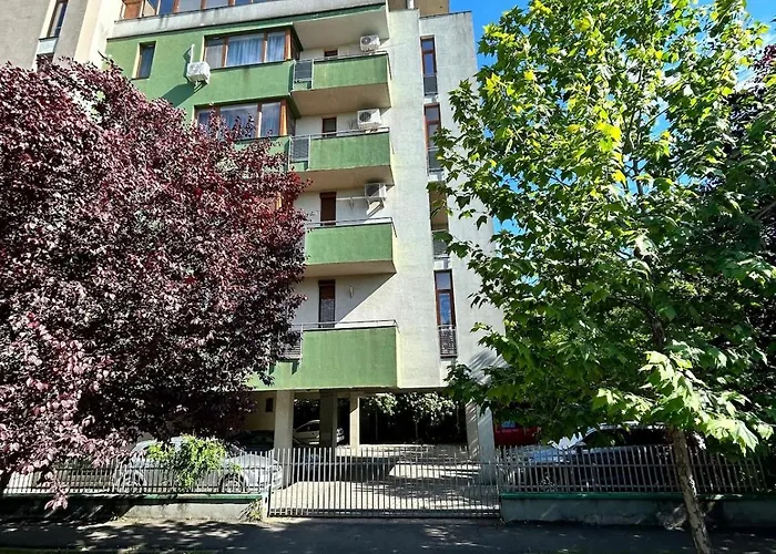 Paris - Free Private Parking Apartmán Temešvár