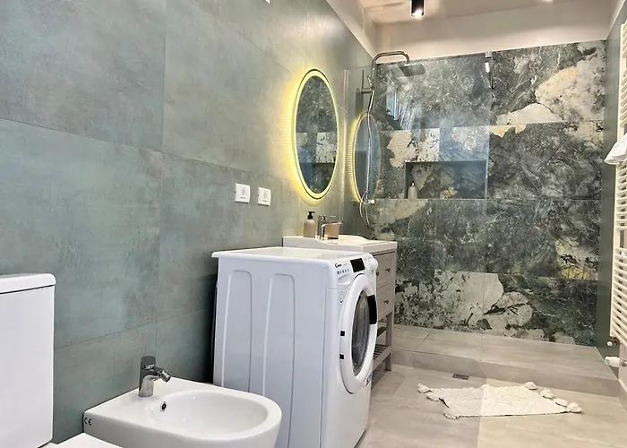 Paris - Free Private Parking